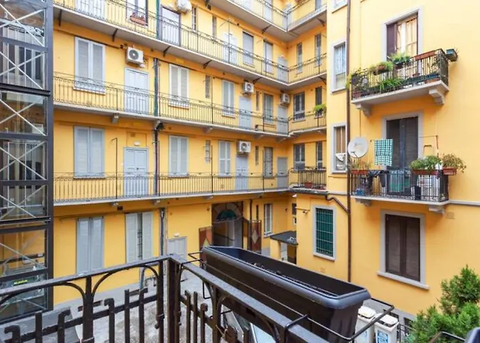 Isola And Zara Comfortable Apartment
